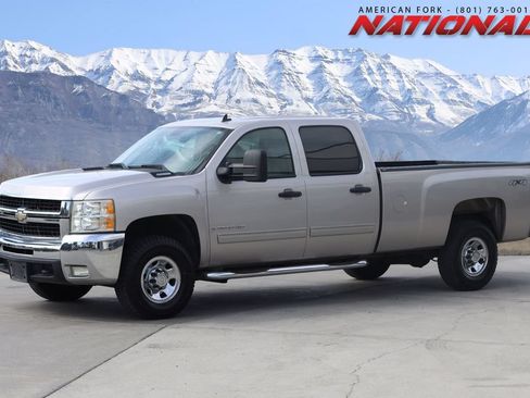 Used 2009 Chevrolet Silverado 3500 LT w/ Exterior Plus Package AWD/4WD image 1