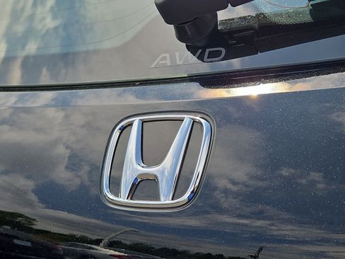 Certified 2025 Honda HR-V LX image 30