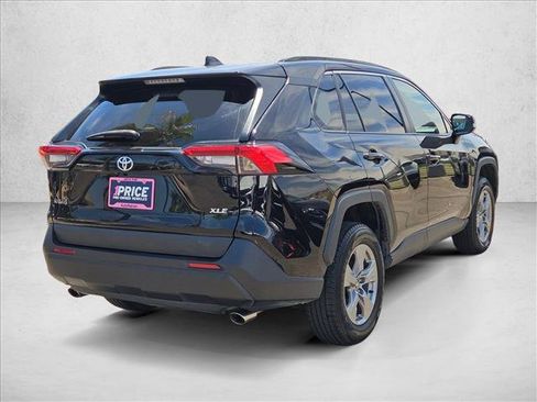 Used 2024 Toyota RAV4 XLE FWD image 5