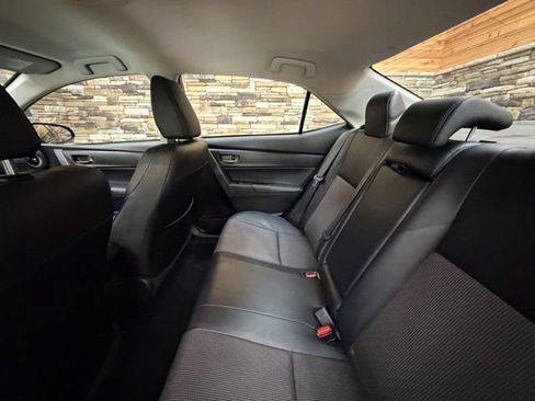Used 2017 Toyota Corolla SE w/ Carpet Mat Package (TMS) FWD image 28