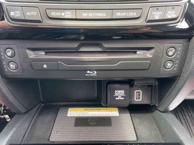 Used 2021 Honda Pilot Black Edition image 32