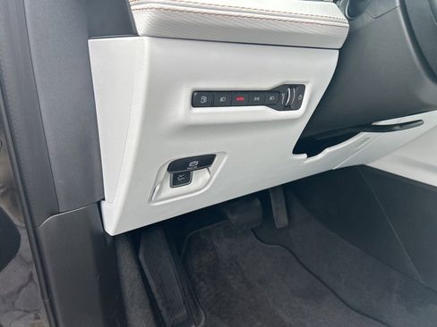 New 2026 Jeep Cherokee Laredo image 9