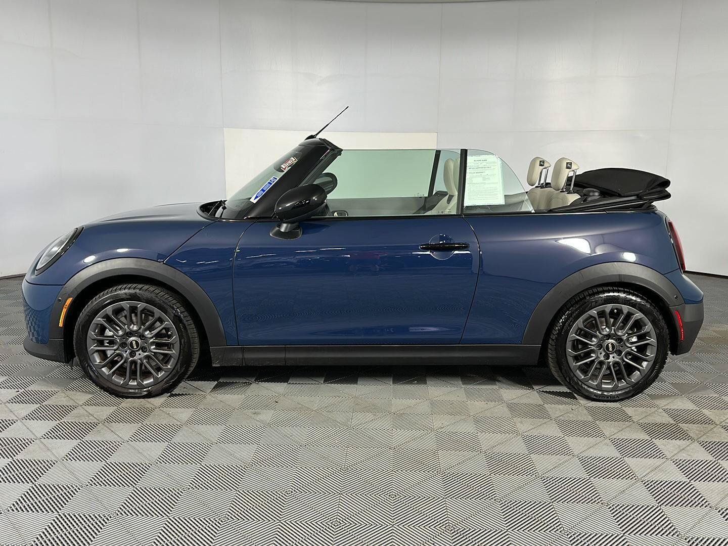 Used 2026 MINI Cooper S FWD image 7