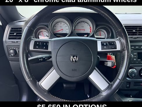 Used 2009 Dodge Challenger R/T RWD image 31