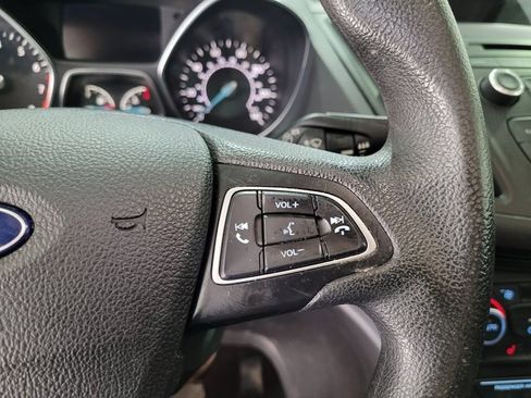 Used 2018 Ford Escape SE image 29