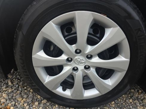 Used 2024 Toyota Corolla LE FWD image 10