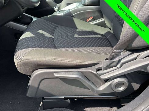 Used 2019 Dodge Journey SE FWD image 5