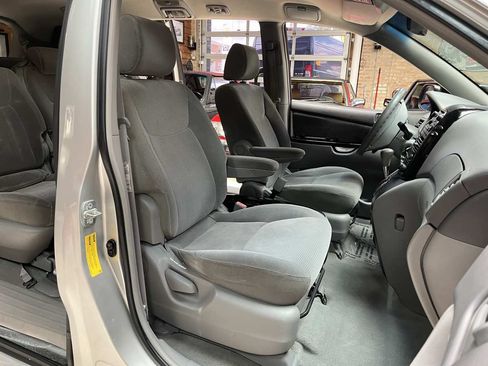Used 2004 Toyota Sienna LE FWD image 26