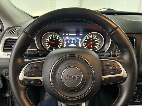 Used 2019 Jeep Compass Latitude w/ Popular Equipment Group image 11