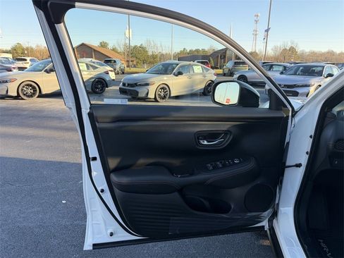 New 2026 Honda HR-V Sport image 18