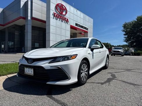 Used 2021 Toyota Camry LE FWD image 1