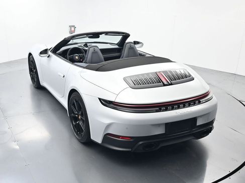 Certified 2025 Porsche 911 Carrera RWD image 46