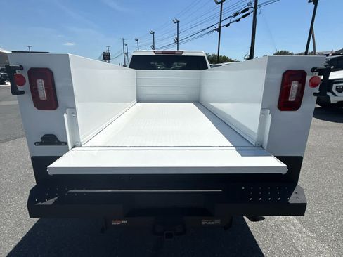 New 2026 GMC Sierra 3500 SLE w/ SLE Convenience Package AWD/4WD image 42