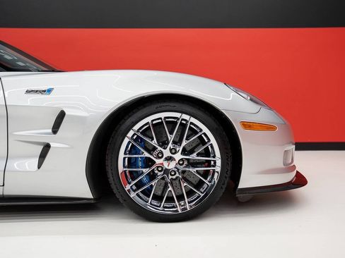 Used 2013 Chevrolet Corvette ZR1 w/ Battery Protection Package RWD image 51