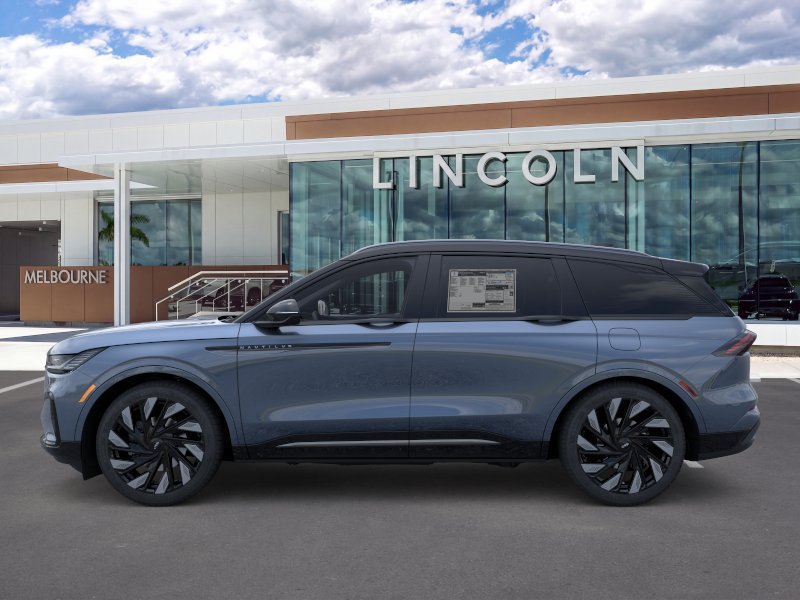 New 2026 Lincoln Nautilus Reserve w/ Jet Appearance Package AWD/4WD image 3