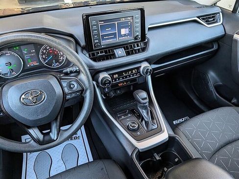 Used 2022 Toyota RAV4 XLE w/ Convenience Package image 23