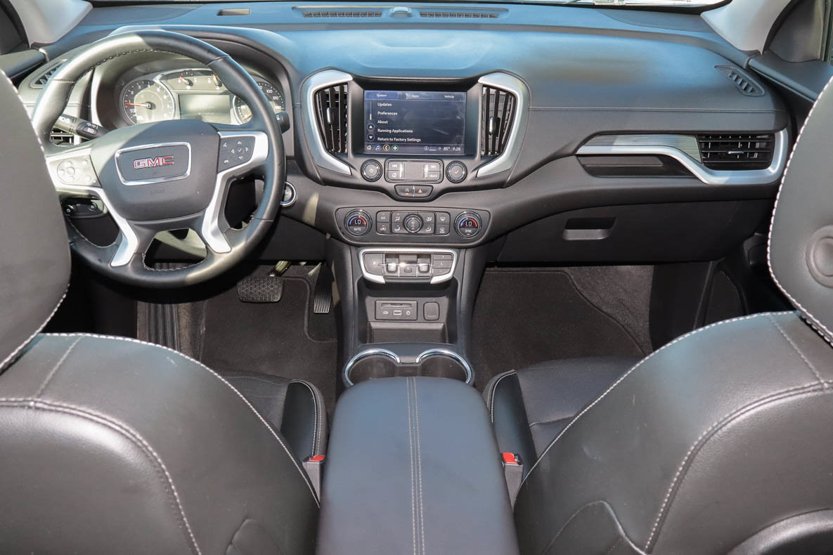 Used 2024 GMC Terrain SLT AWD/4WD image 10