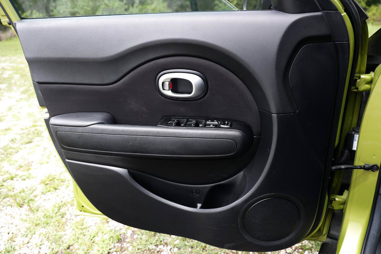 Used 2016 Kia Soul w/ Convenience Package FWD image 38