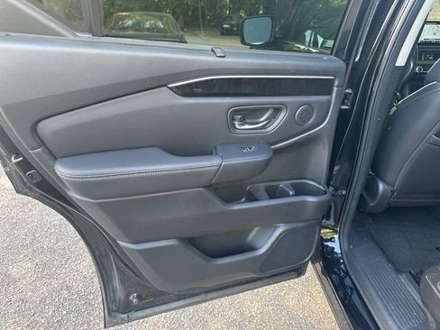 Used 2023 Honda Pilot Elite image 10