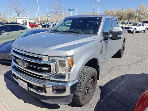 Used 2022 Ford F350 Lariat w/ Lariat Ultimate Package image 2
