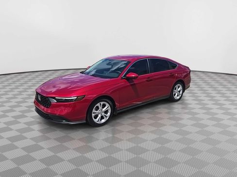 Certified 2025 Honda Accord LX image 4