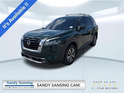 Used 2023 Nissan Pathfinder SL