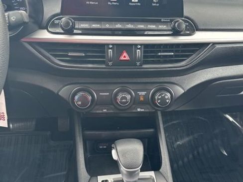 Used 2021 Kia Forte LXS FWD image 23