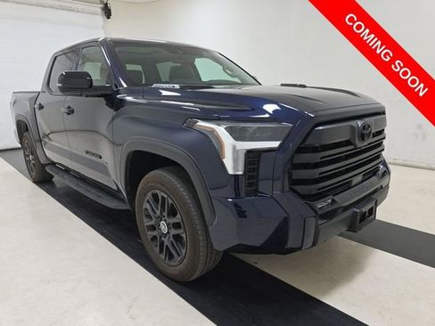 Used 2024 Toyota Tundra Limited AWD/4WD image 4