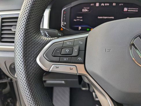 Certified 2023 Volkswagen Atlas Cross Sport SEL R-Line image 29