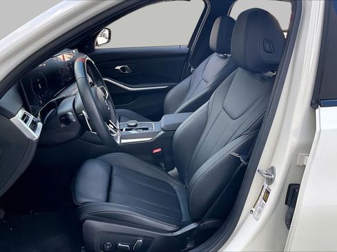 Used 2025 BMW M340i w/ Premium Package RWD image 7