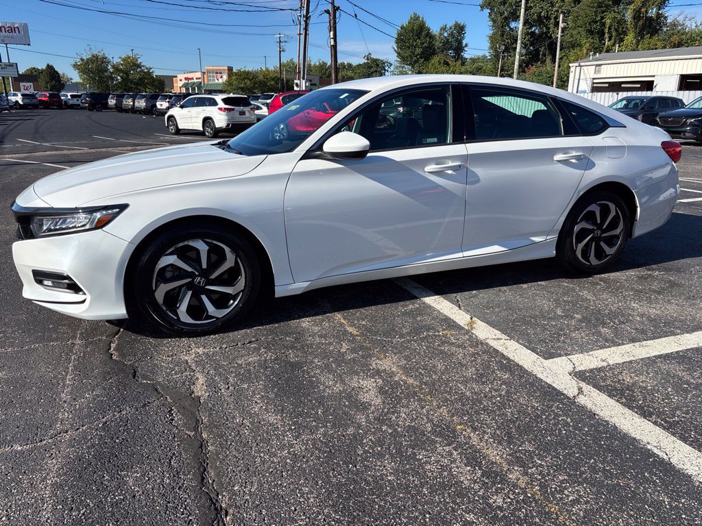 Used 2020 Honda Accord Sport image 4