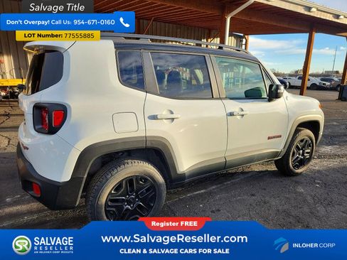 Used 2018 Jeep Renegade Trailhawk image 3