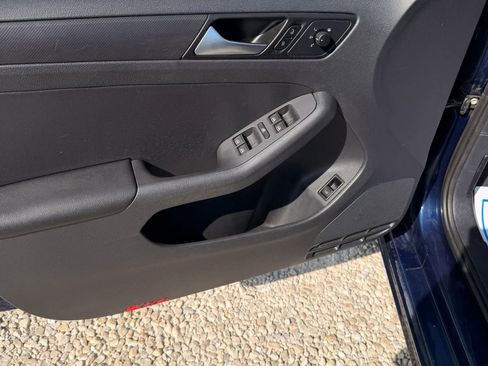 Used 2014 Volkswagen Jetta S FWD image 9