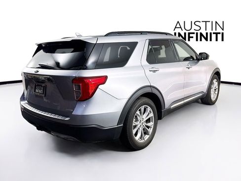 Used 2020 Ford Explorer XLT w/ Equipment Group 202A image 8