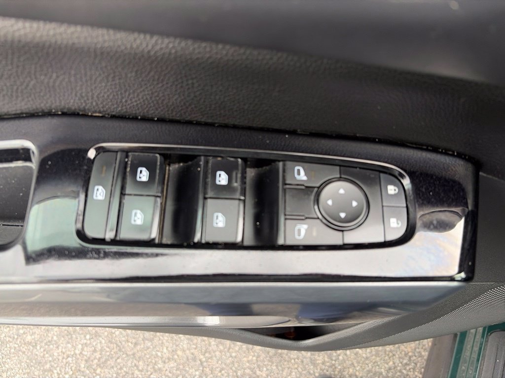 Certified 2023 Nissan Pathfinder SL w/ SL Premium Package AWD/4WD image 23