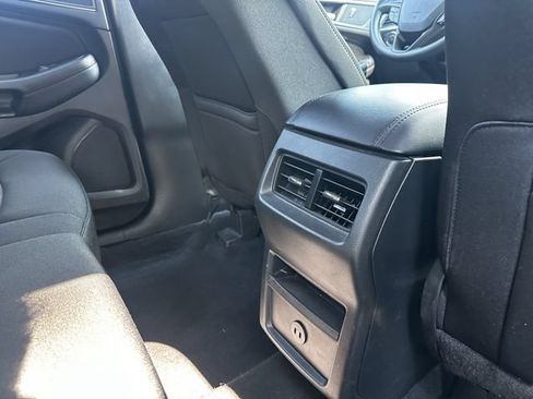 Certified 2023 Ford Edge SE w/ Black Appearance Package AWD/4WD image 39