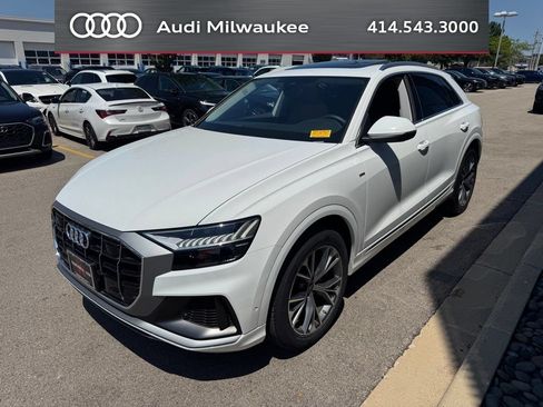 Used 2023 Audi Q8 Premium Plus w/ Premium Plus Package AWD/4WD image 5