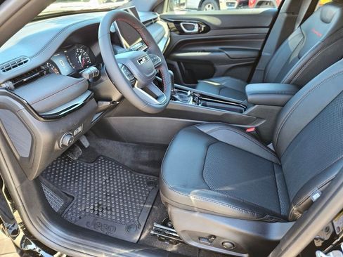 New 2026 Jeep Compass Trailhawk image 18