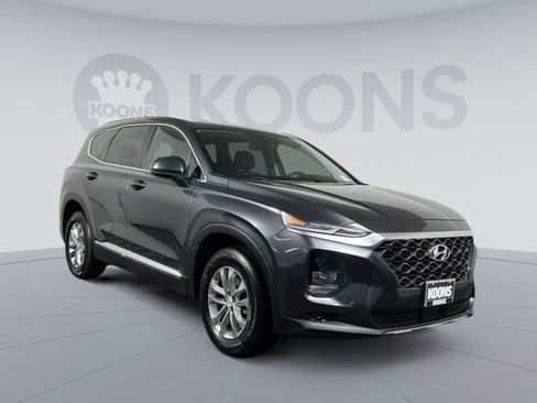 Used 2020 Hyundai Santa Fe SE image 10