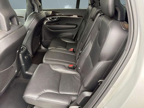 Used 2018 Volvo XC90 T8 Momentum w/ Convenience Package image 15