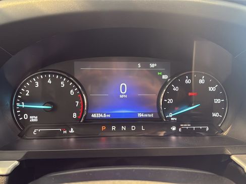 Used 2022 Ford Explorer XLT w/ Equipment Group 202A image 14