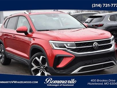 Certified 2022 Volkswagen Taos SEL w/ Panoramic Sunroof Package