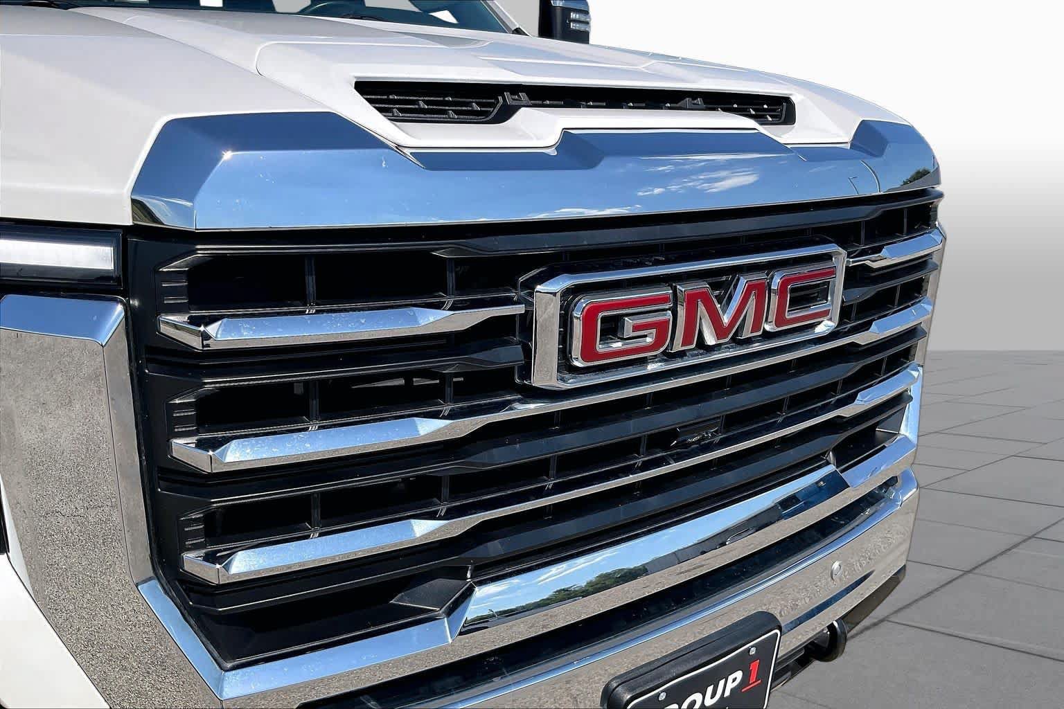 Used 2024 GMC Sierra 2500 SLT w/ Texas SLT Premium Package AWD/4WD image 30
