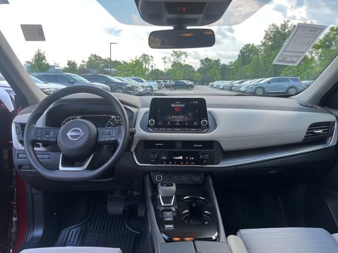 Used 2023 Nissan Rogue SV FWD image 22