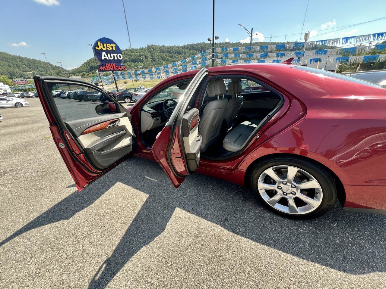 Used 2013 Cadillac ATS Luxury w/ Driver Awareness Package RWD image 13