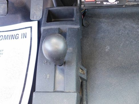 Used 2011 GMC Sierra 1500 W/T AWD/4WD image 12
