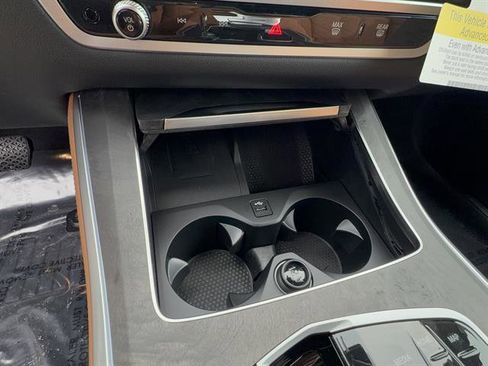 New 2026 BMW X5 xDrive50e image 14