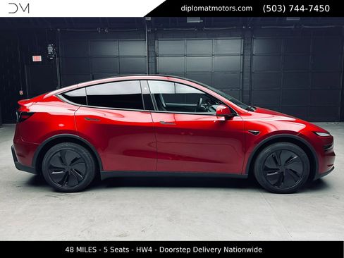 Used 2026 Tesla Model Y AWD image 7