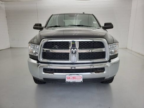 Used 2017 RAM 2500 Tradesman w/ Chrome Appearance Group AWD/4WD image 3