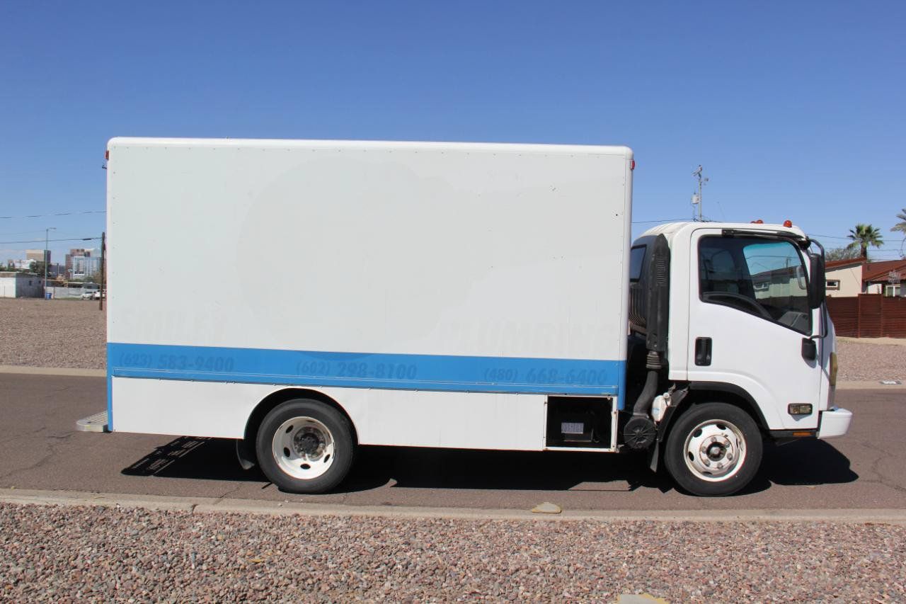 Used 2018 Isuzu NPR RWD image 4